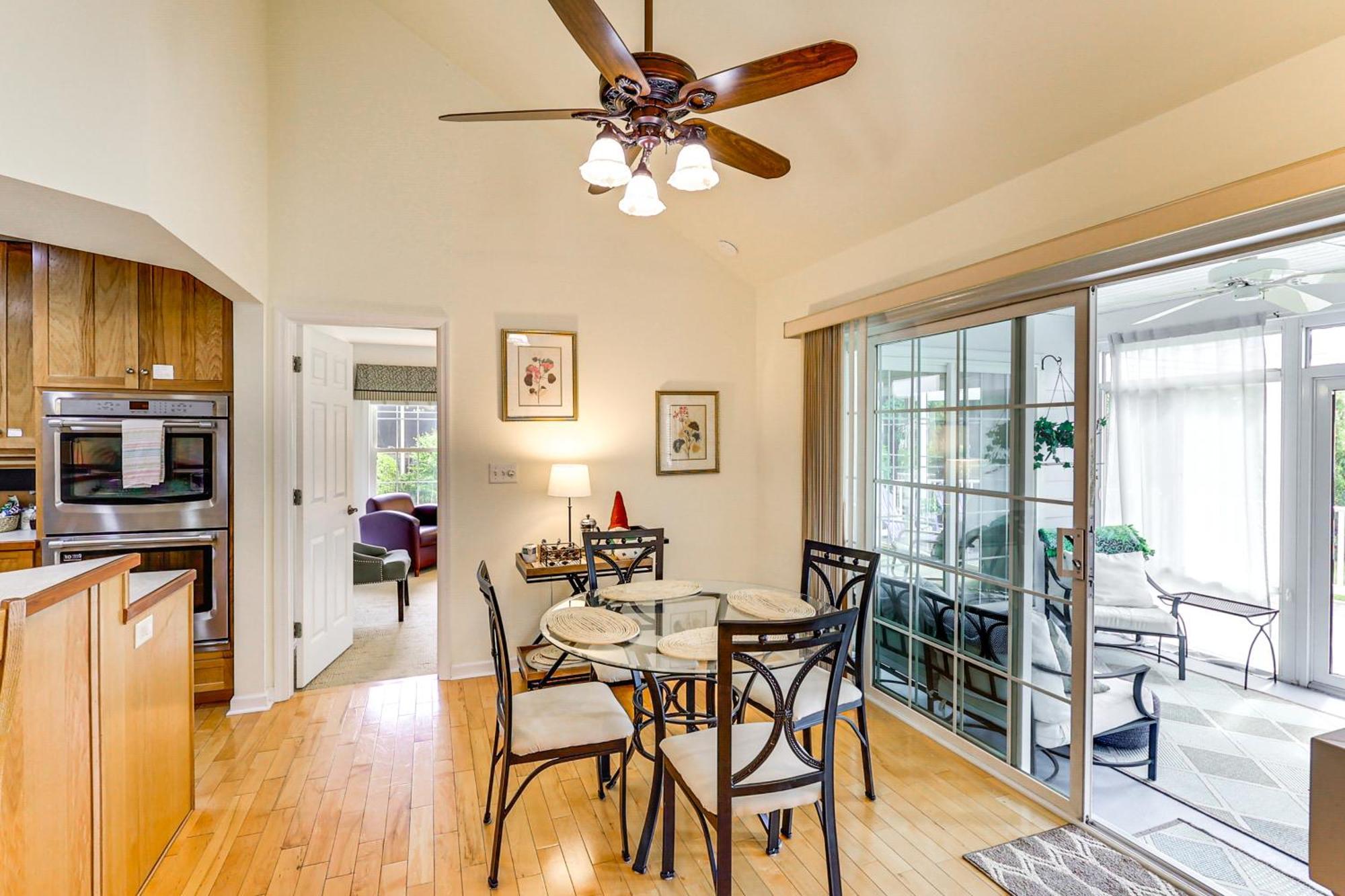 Sunny Lewes Home With Sunroom, Deck And Pond View Exterior photo